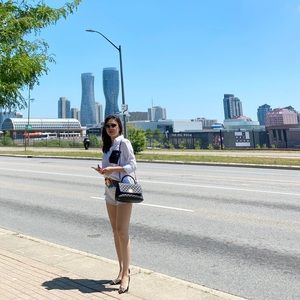 Meet your Posher, Helen